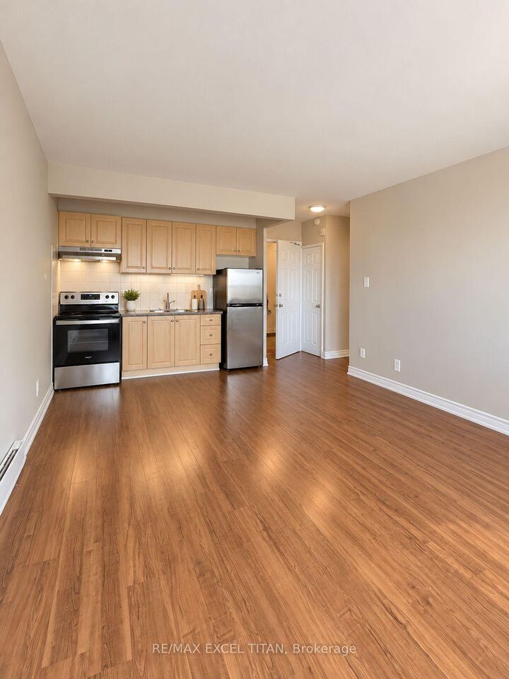 Property Photo:  468 Ottawa Street 625B  ON L8H 4A6 