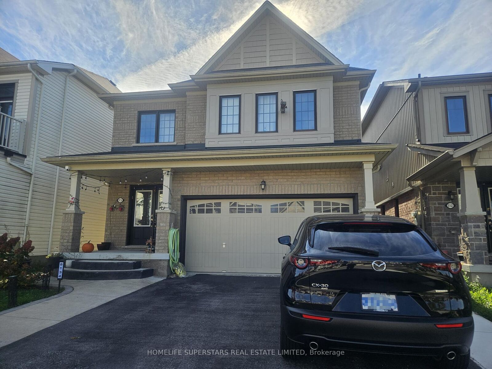 Property Photo:  8134 Buckeye Crescent Lower  ON L2H 0N8 