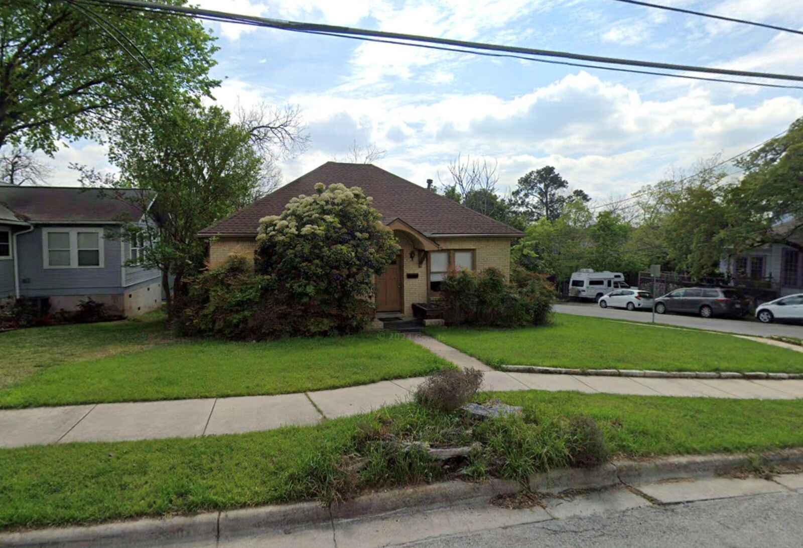Property Photo: 813 W 30th Street TX 78705