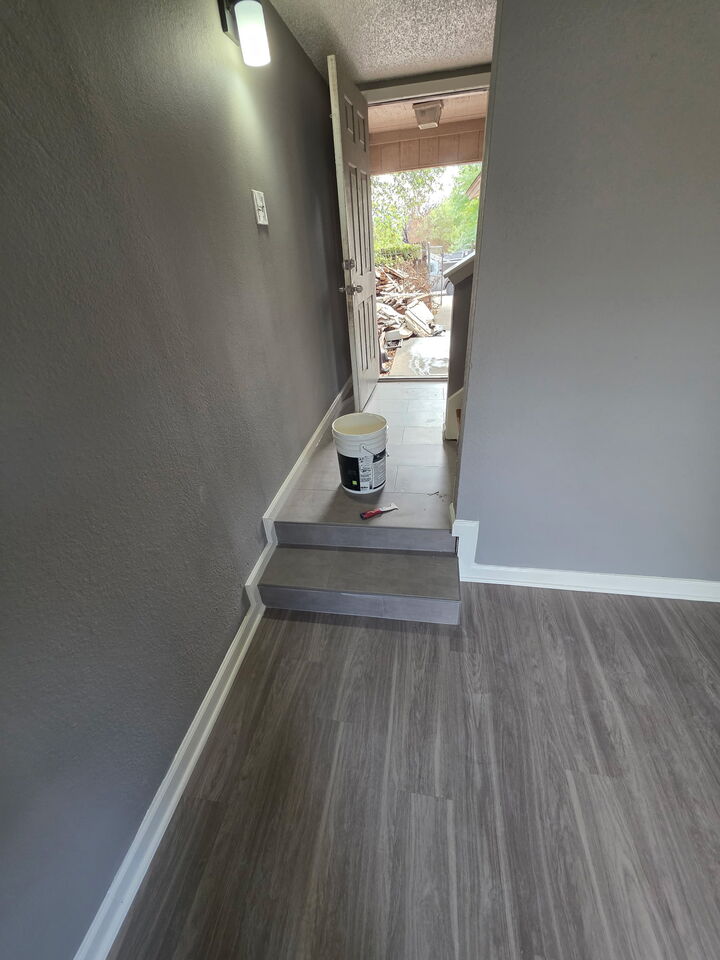 Property Photo: 7210 SW Bennett Avenue SW B TX 78752