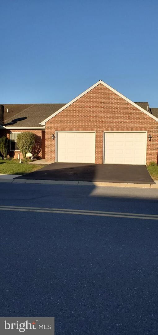Property Photo:  125 Blackbird Lane  PA 17257 