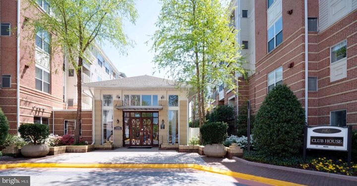 Property Photo: 9480 Virginia Center Boulevard 106 VA 22181