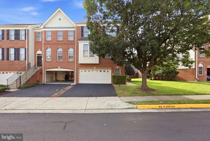 Property Photo: 209 Grassy Ridge Terrace VA 20132