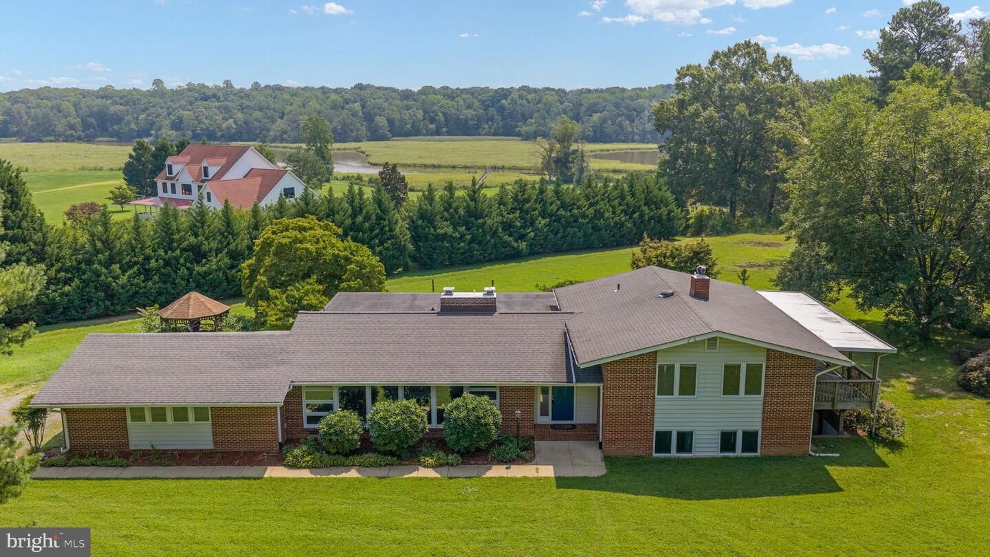 Property Photo:  18002 Rosiers Creek Lane  VA 22485 
