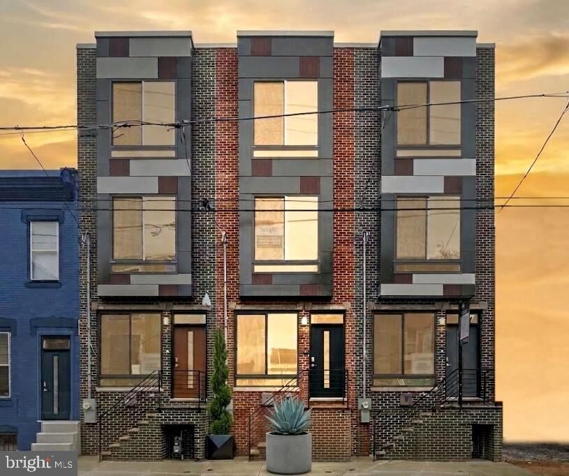 Property Photo: 2526 W Oxford Street PA 19121