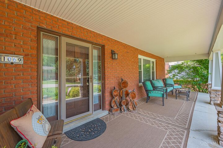 Property Photo:  1069 Hawkstone Drive  OH 45230 