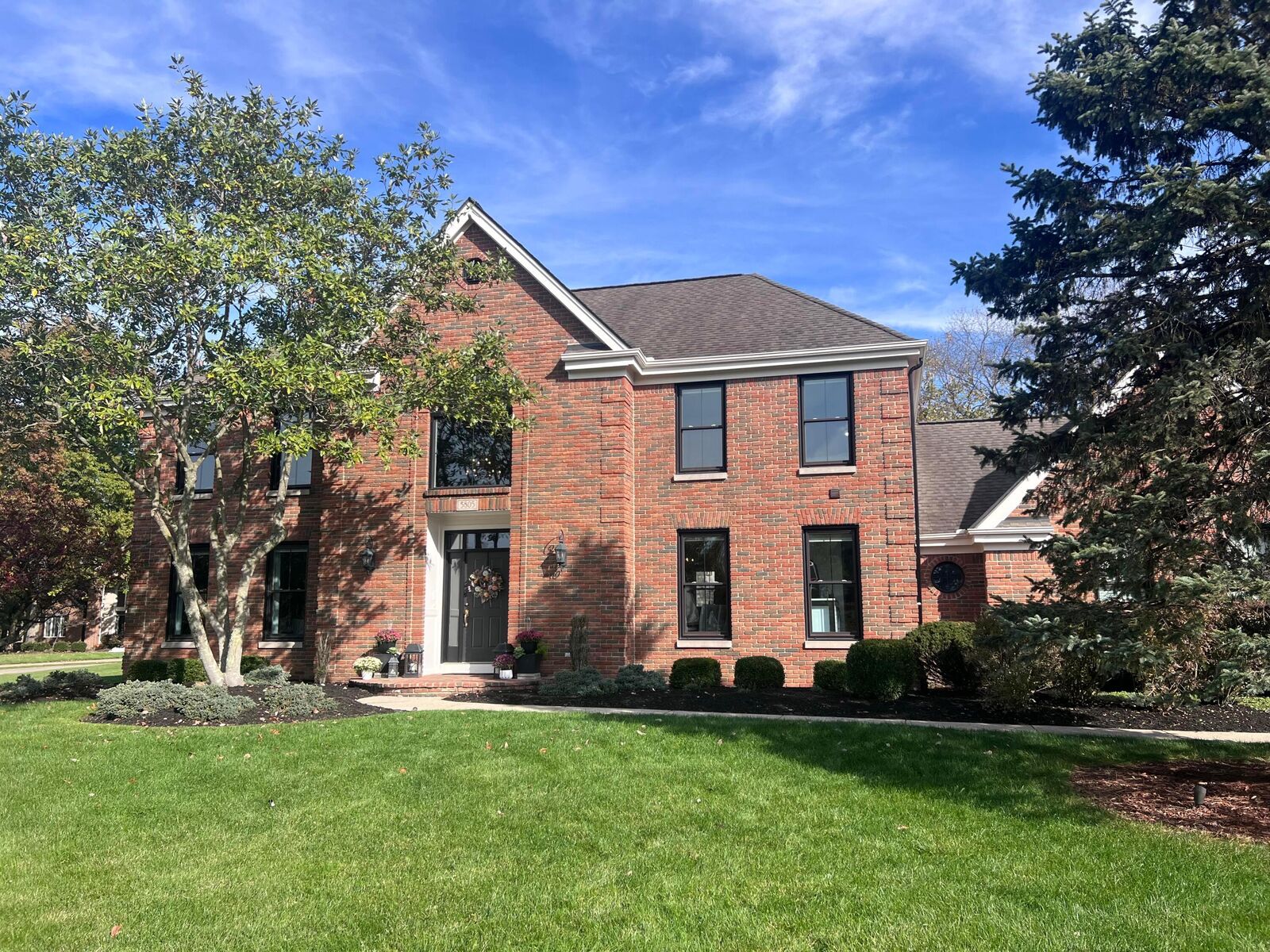 Property Photo: 5805 Medallion E Drive OH 43082