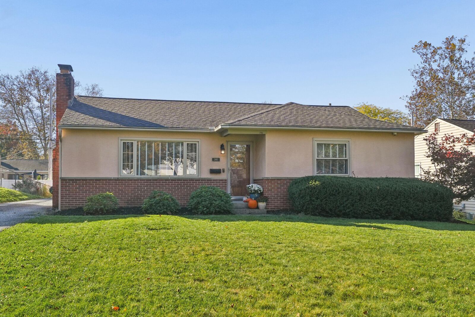 Property Photo:  2681 Woodstock Road  OH 43221 