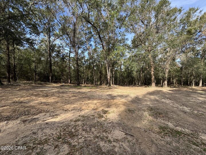 Property Photo: 4560 Moss Hill Road FL 32428