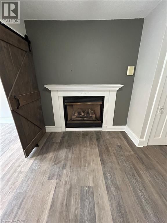 Property Photo:  144 Locke Street 3  ON L8P 4A9 