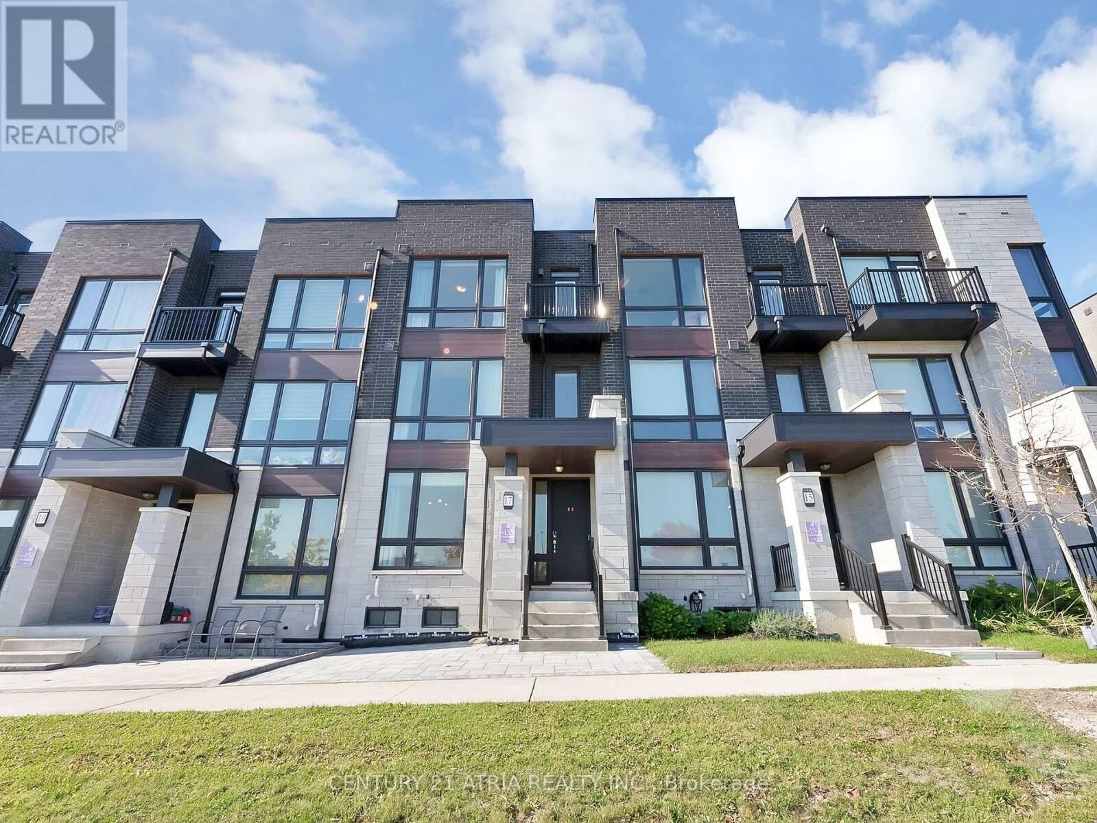 Property Photo:  17 Hammersmith Lane  ON L6C 0Z5 