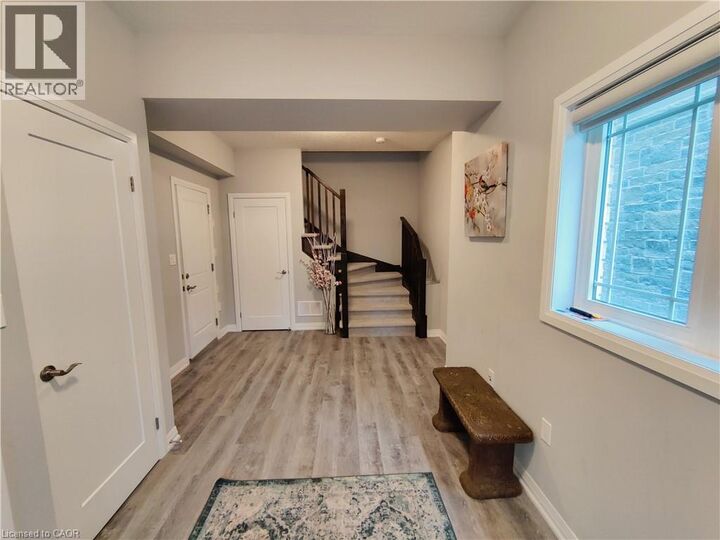 Property Photo:  14 Aquarius Crescent  ON L0R 1P0 