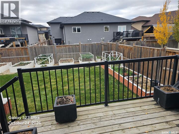Property Photo: 2134 Rosewood Drive SK S7V 0G2