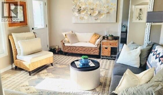 Property Photo:  14 York Street East  ON N0P 2C0 
