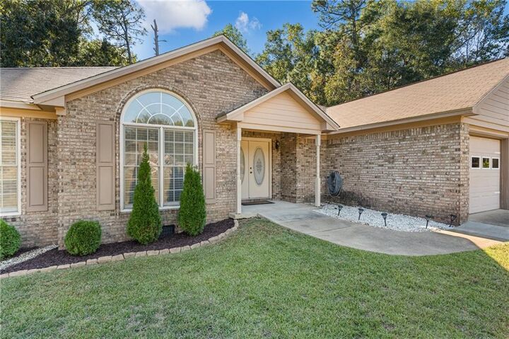 Property Photo: 136 Lee Road 468 AL 36877