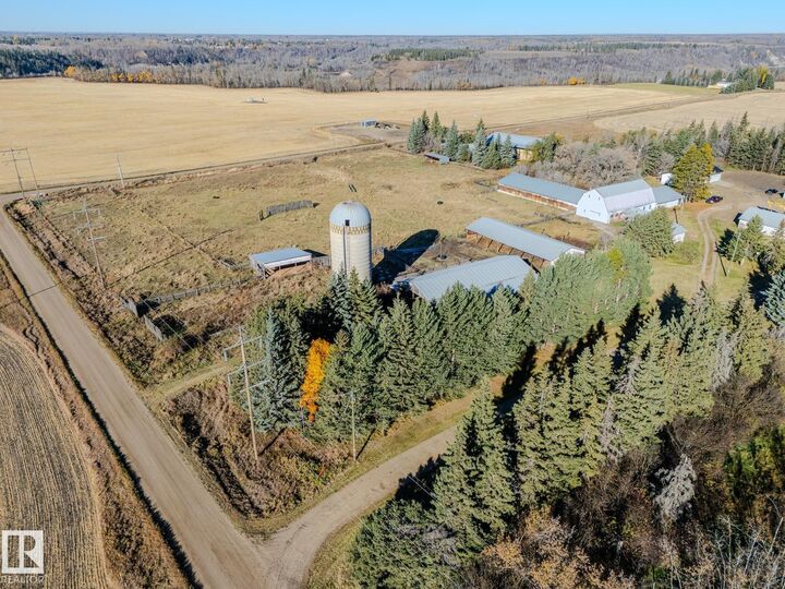 Property Photo:  21110 89 Avenue SW  AB T6Y 0K8 