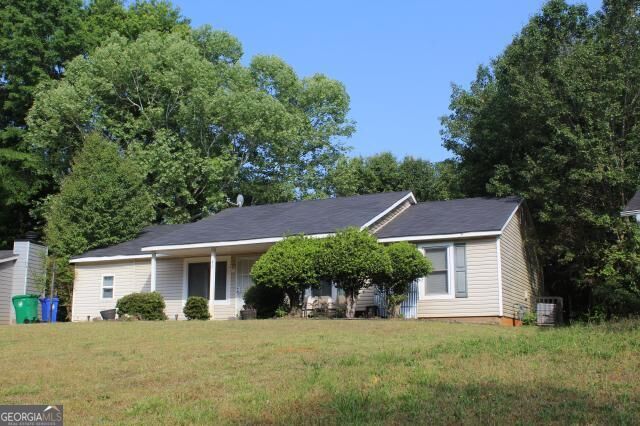 Property Photo:  922 Lake Drive Court  GA 30088 