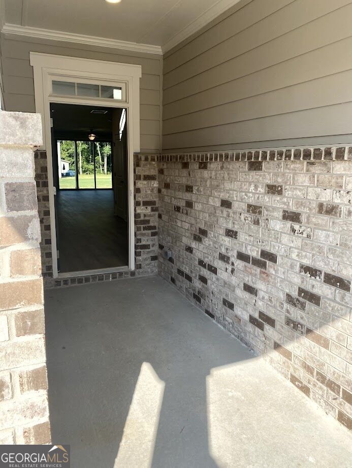 Property Photo: 412 Kinross Lane GA 30269