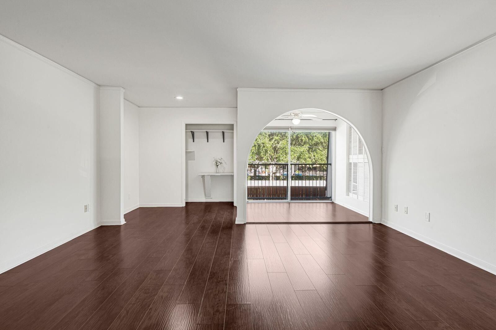 Property Photo:  800 Post Oak Boulevard 59  TX 77056 
