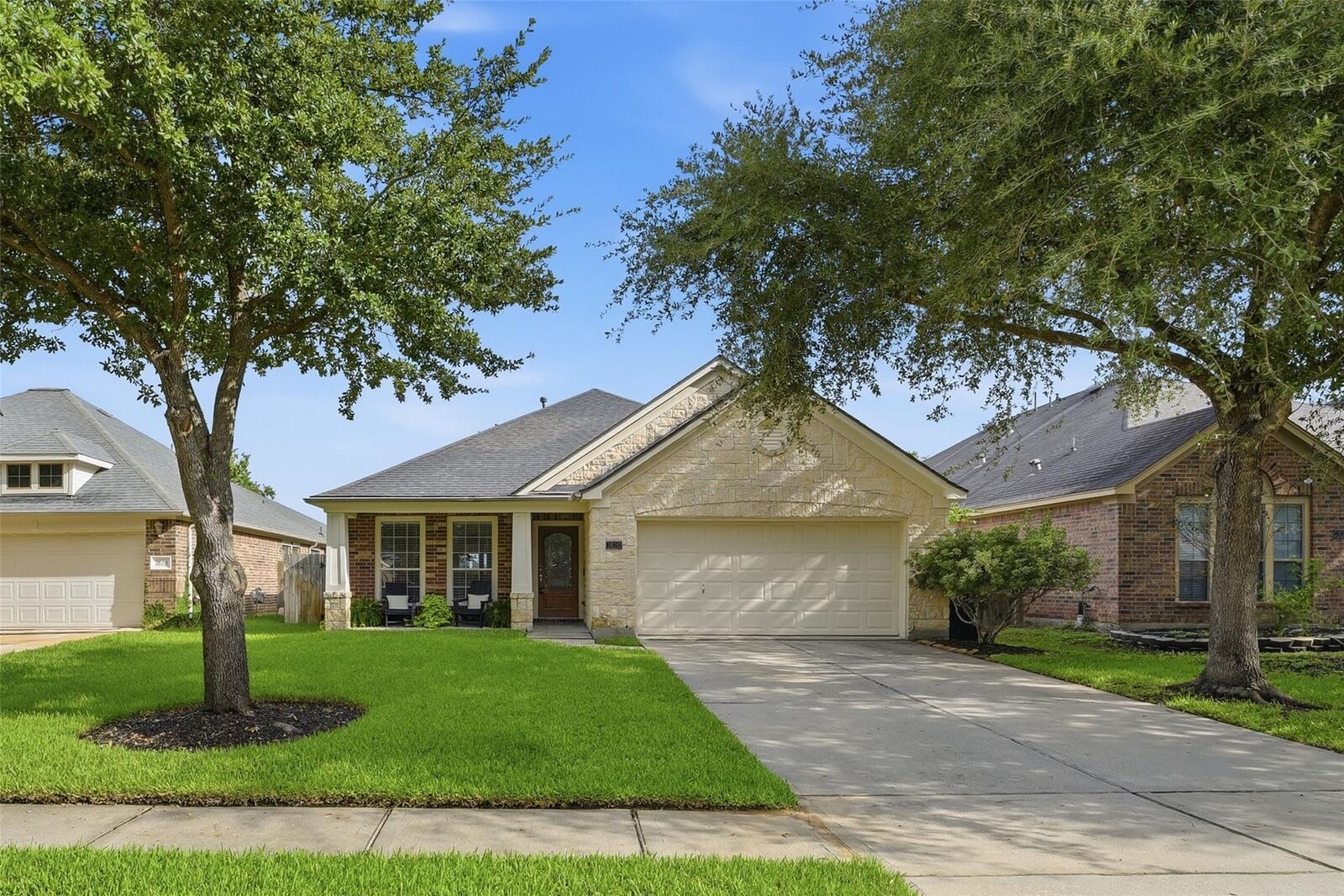 Property Photo: 28210 Everett Knolls Drive TX 77494
