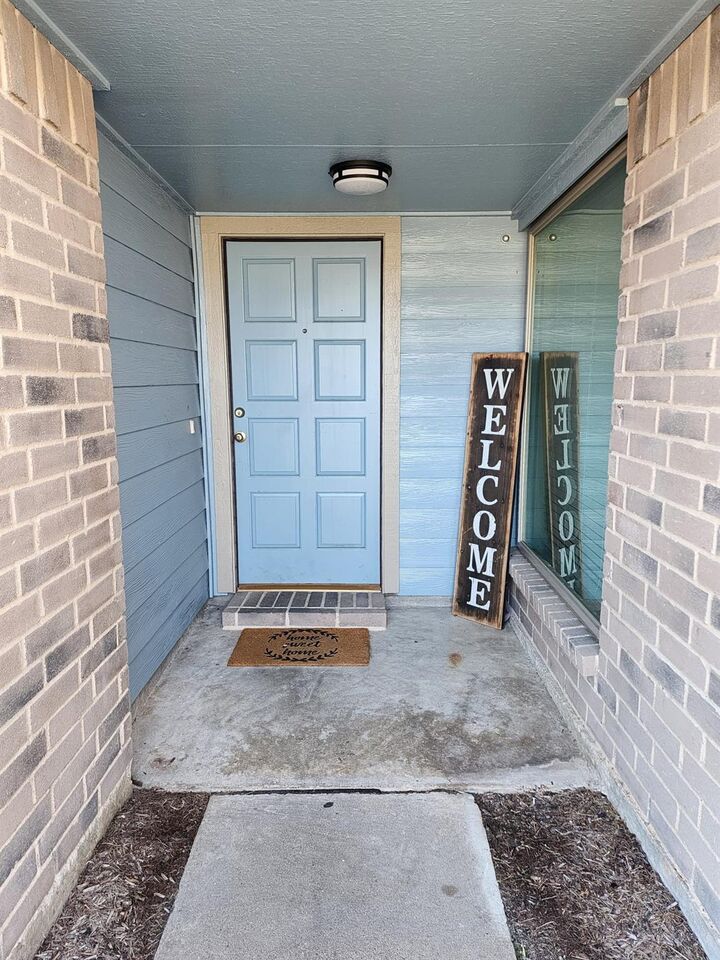 Property Photo: 2026 Hickory Glen Drive TX 77489