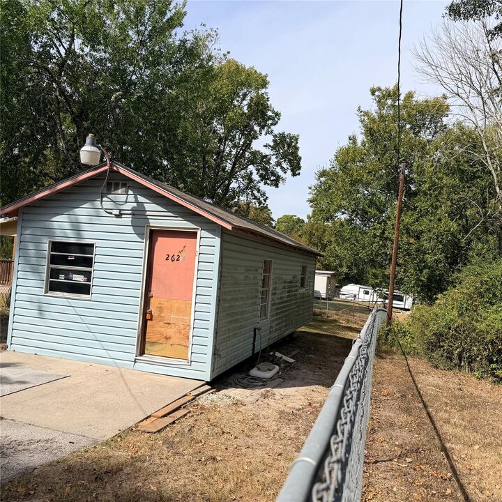 Property Photo: 262 Gazelle TX 77360