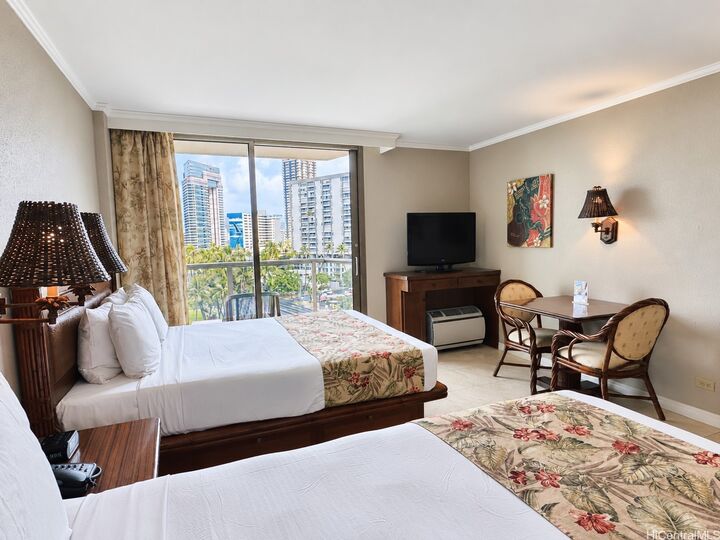 Property Photo:  2045 Kalakaua Avenue 503  HI 96815 