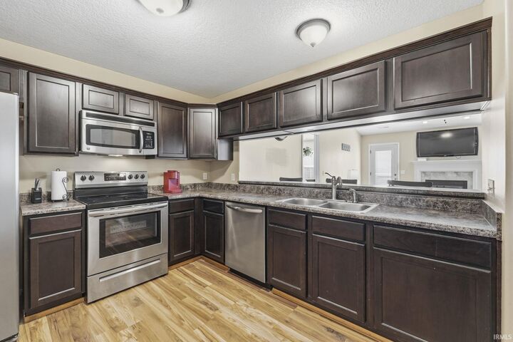 Property Photo: 12431 Hummingbird Cove IN 46845