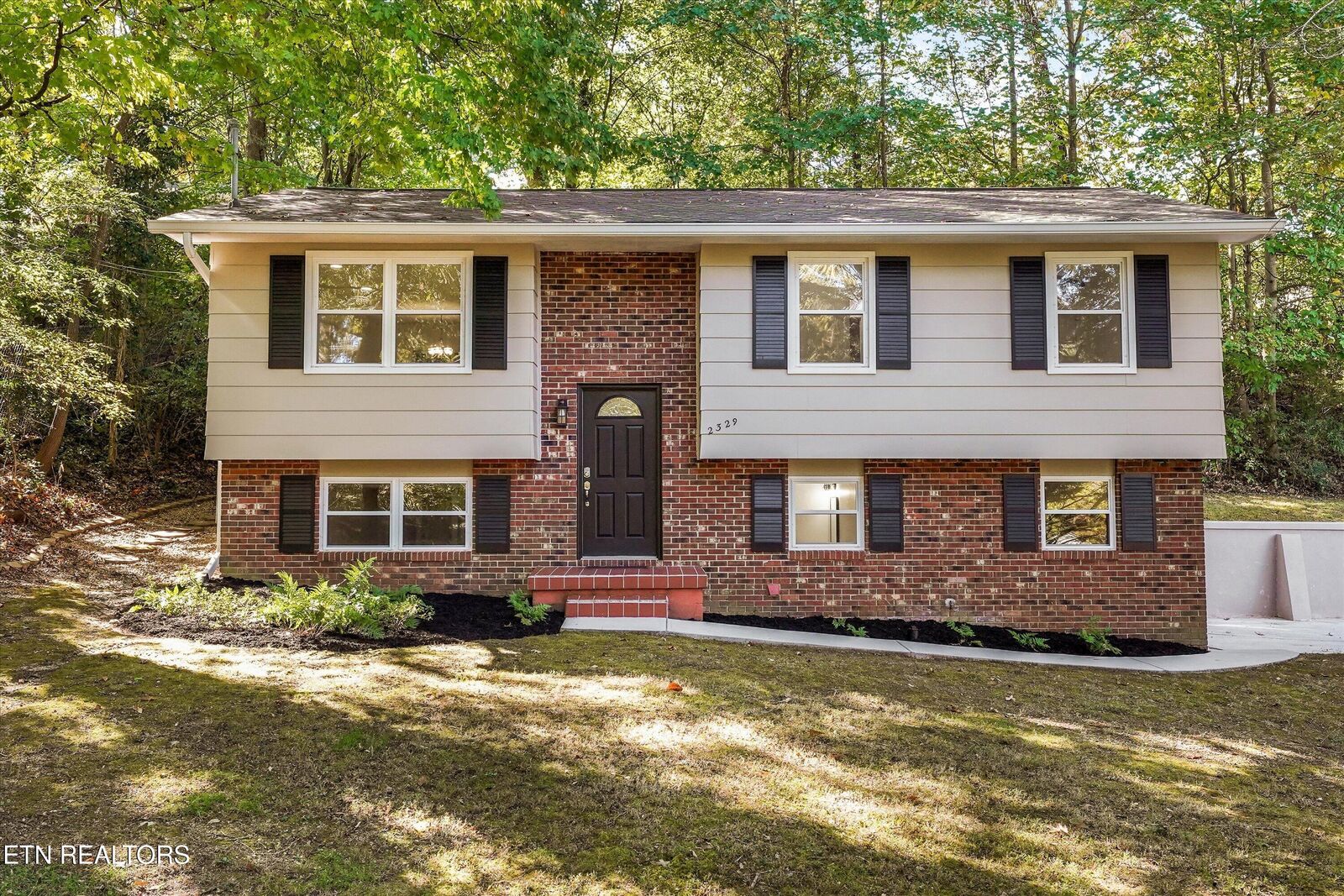 Property Photo: 2329 Roundtree Rd TN 37923