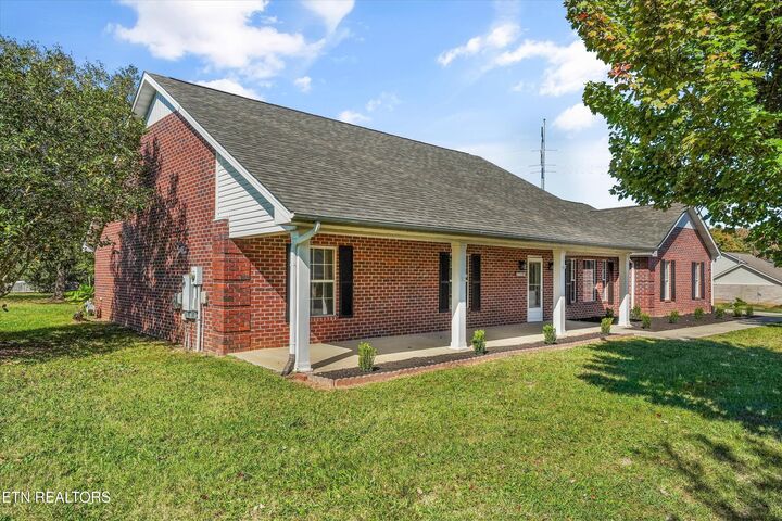 Property Photo: 2339 Sir Edward Lane TN 37803