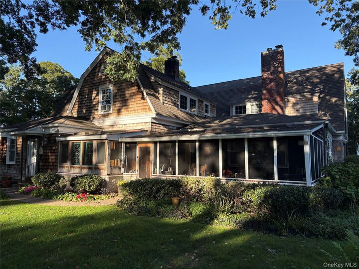 Property Photo:  265 Jennings Avenue  NY 11772 