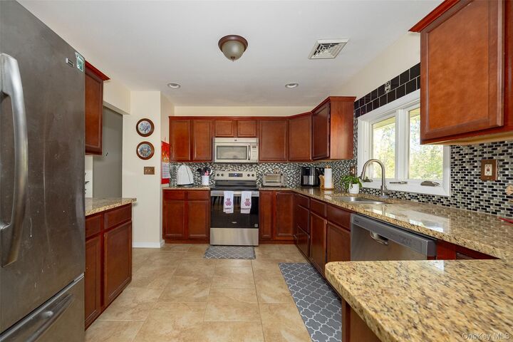 Property Photo:  21 Vincent Road  NY 12603 