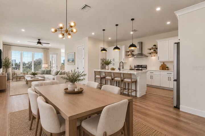 Property Photo:  120 E Gladys Street 5  FL 33602 