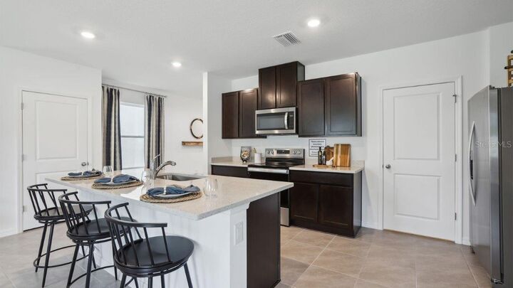 Property Photo:  15033 Coltman Hill Drive  FL 33598 