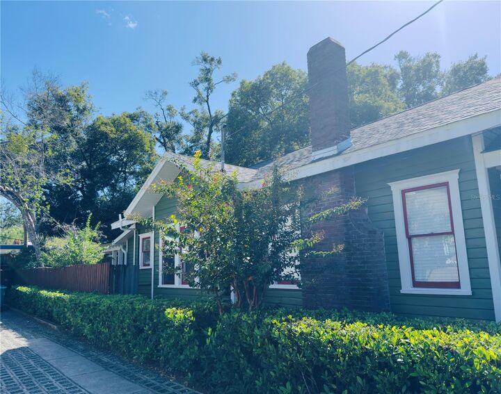 Property Photo:  209 N Mills Avenue  FL 32801 
