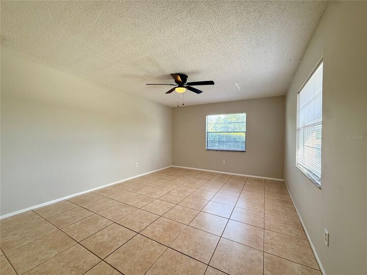 Property Photo:  914 Little Bend Road  FL 32714 