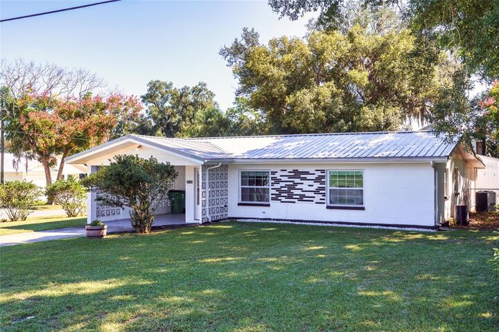 Property Photo: 38548 12th Avenue FL 33542