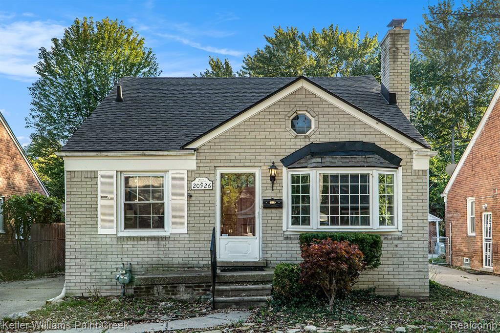Property Photo:  20926 Lennon Street  MI 48225 1421 