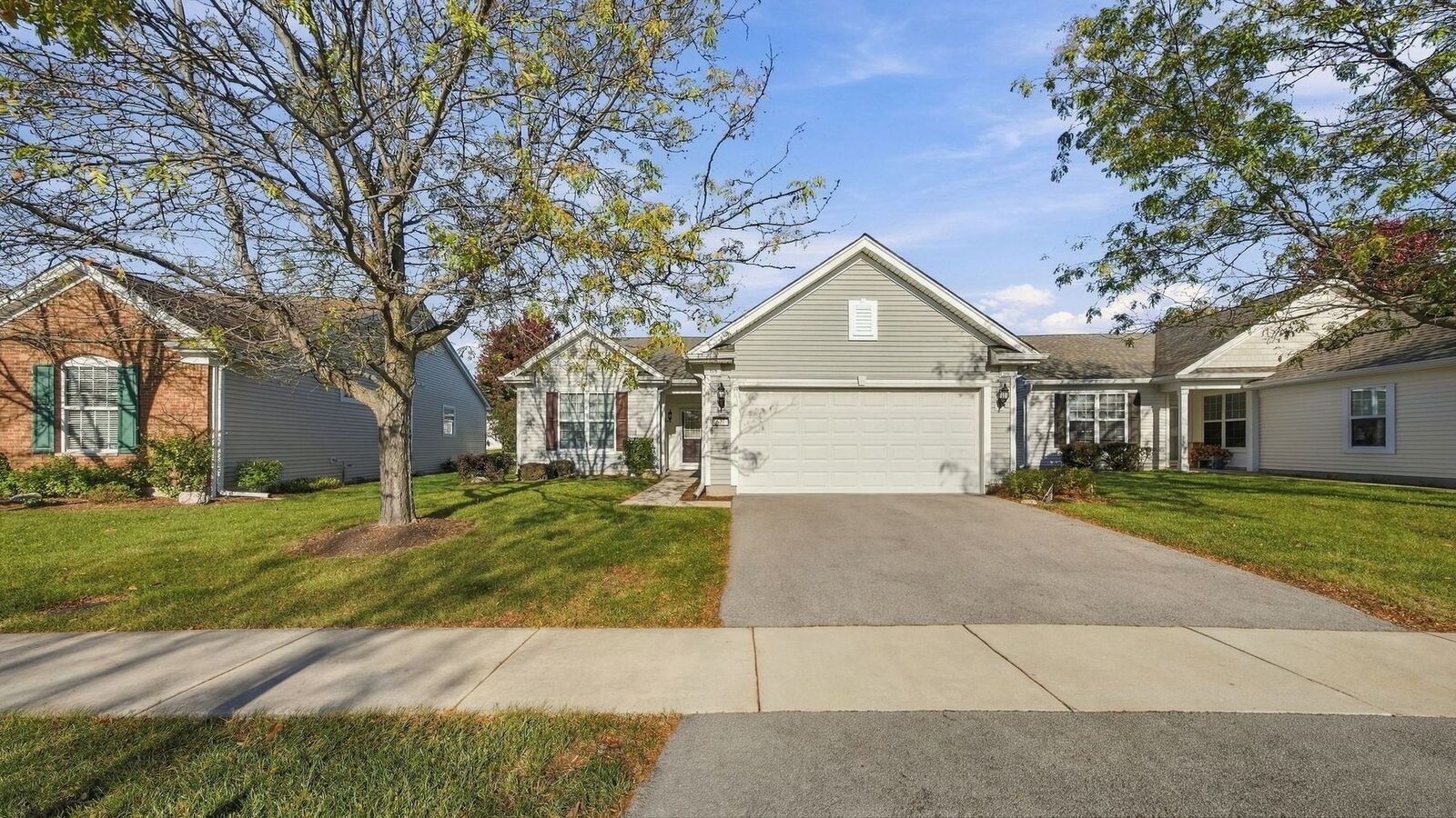 Property Photo: 627 Americana Drive IL 60404