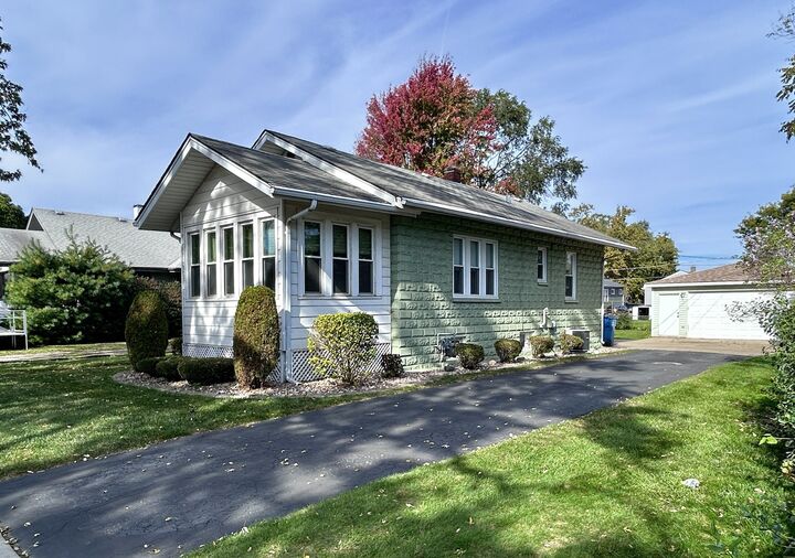 Property Photo:  3932 148th Street  IL 60445 
