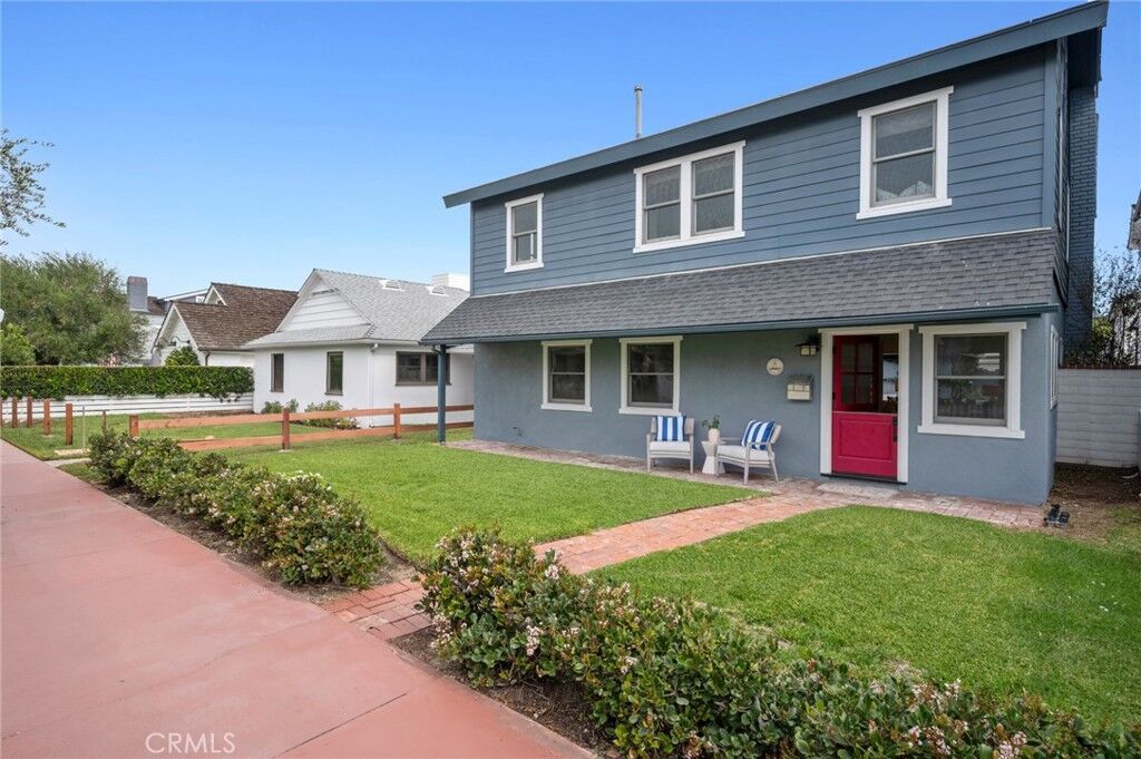 Property Photo:  418 Belvue Lane  CA 92661 