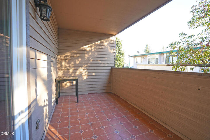 Property Photo:  434 N Oakland Avenue 2  CA 91101 