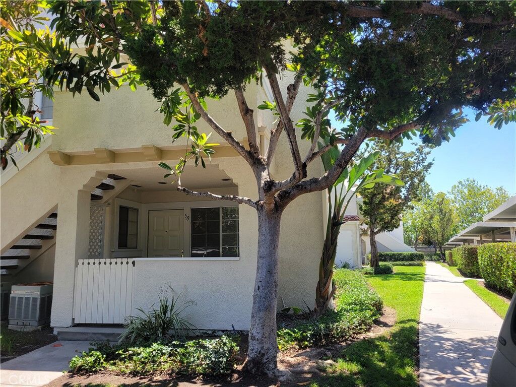 Property Photo: 50 Picazo 27 CA 92688