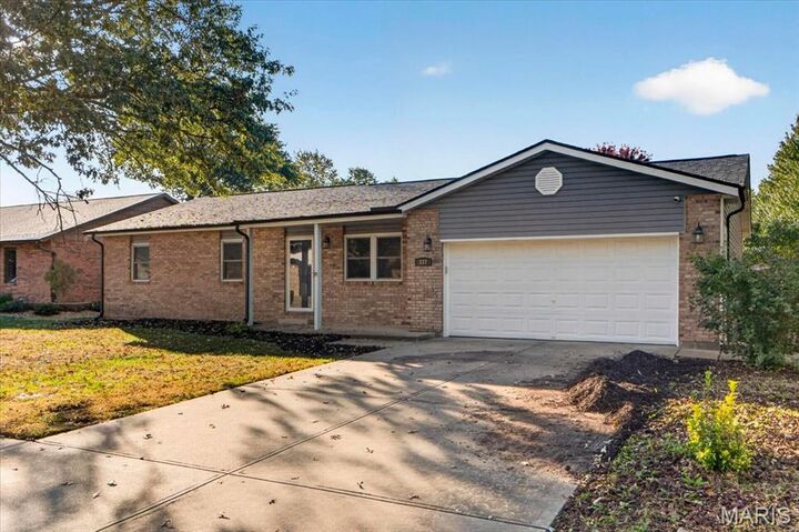 Property Photo:  337 Amy Drive  IL 62269 