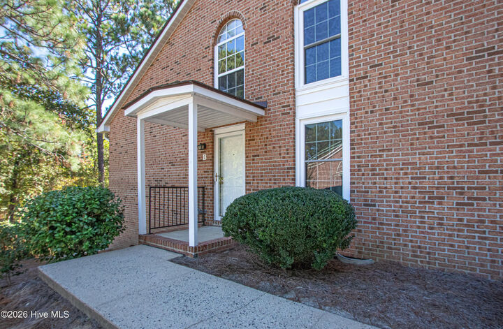 Property Photo:  12 Pinehurst Manor Drive B  NC 28374 