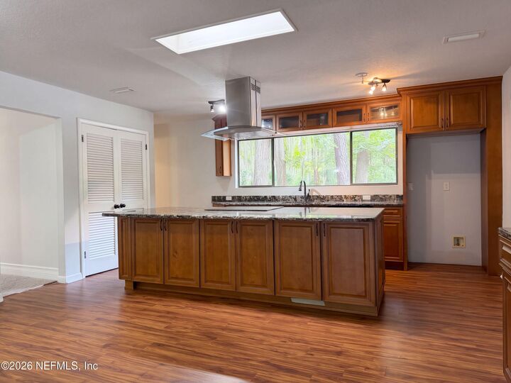 Property Photo: 2623 Lynnhaven Terrace FL 32223