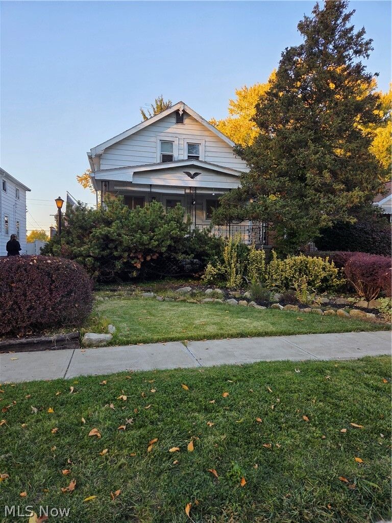 Property Photo:  2502 Fortune Avenue  OH 44134 