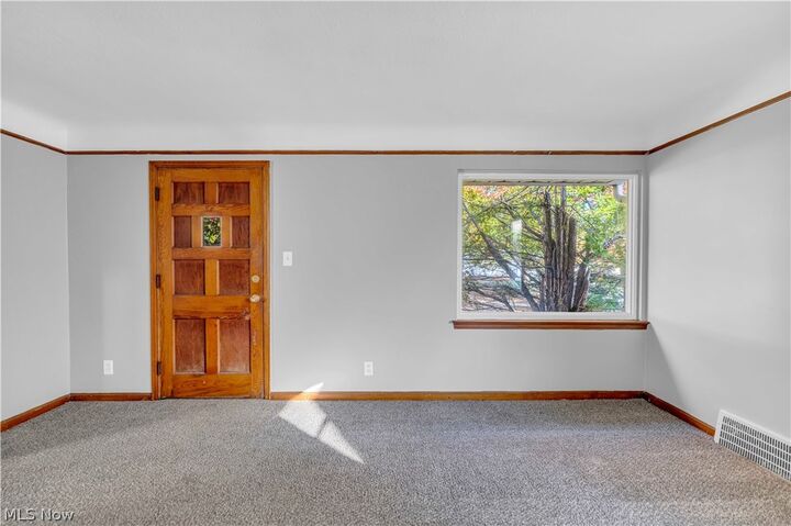 Property Photo:  15700 Fernway Drive  OH 44137 