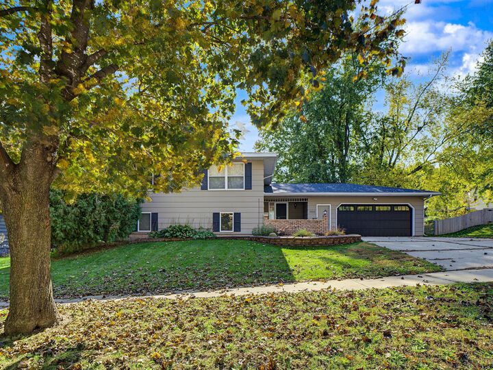 Property Photo:  2516 58th Street NW  MN 55901 