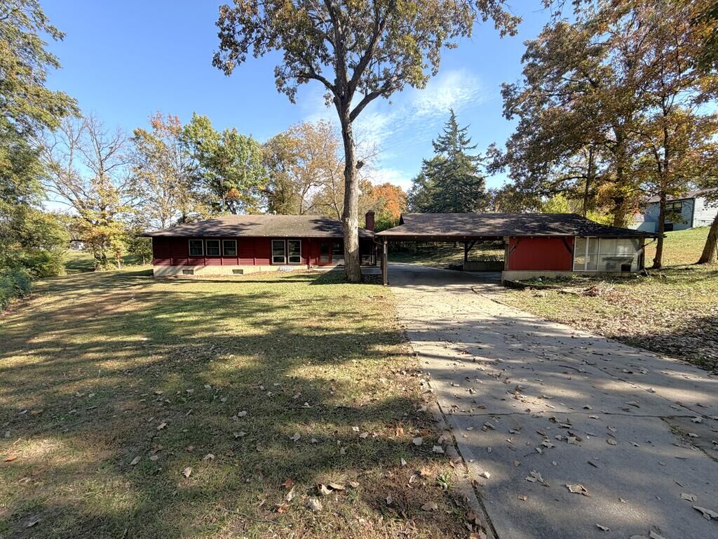 Property Photo:  1205 Sunset Avenue  MO 64601 